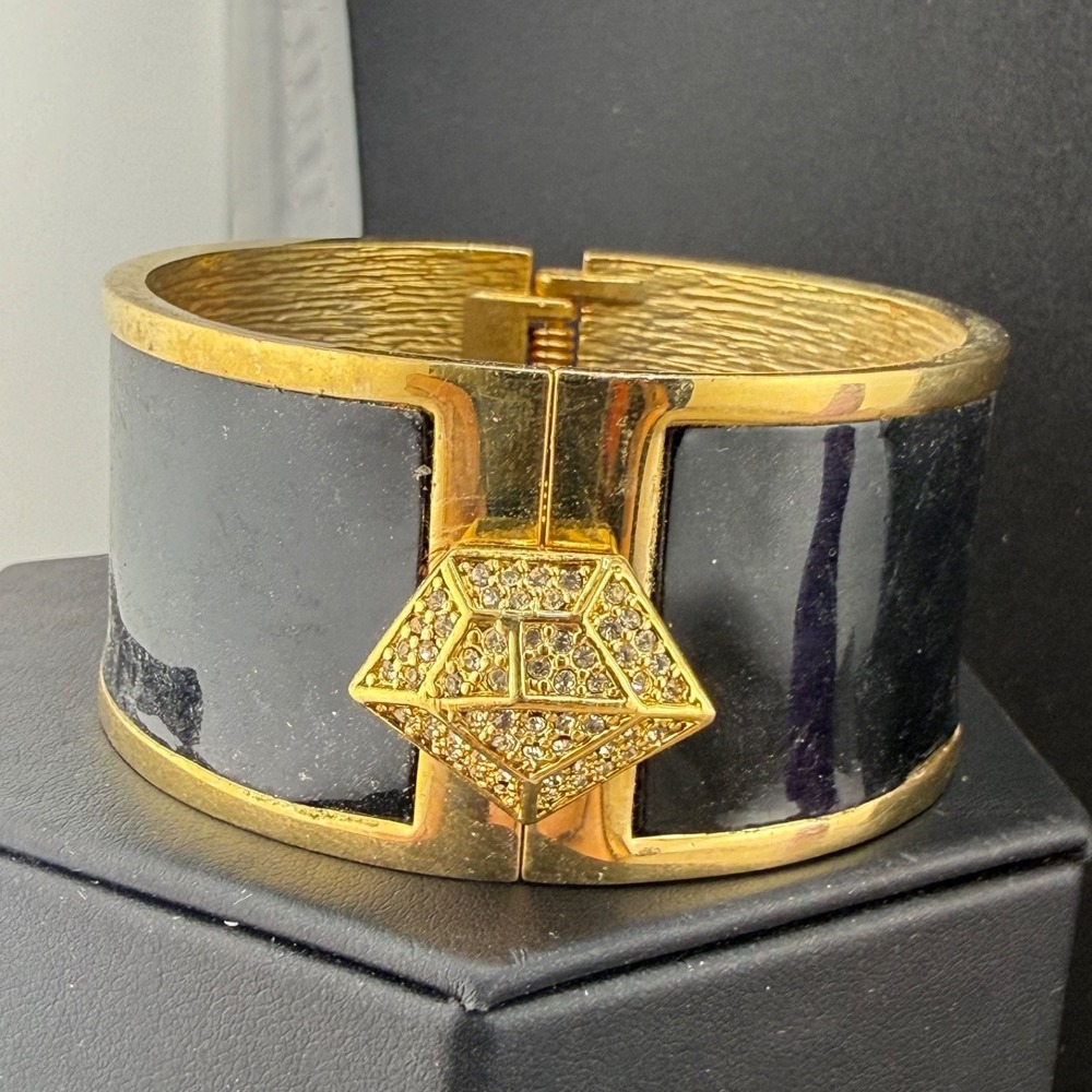 Vintage Vince Camuto‎ Bangle Bracelet 80s Gold Tone Black Enamel Chunky 7.5"